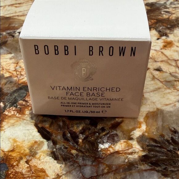 Bobbi Brown  Vitamin Enriched Face Base Moisturizer & Primer 1.7 fl oz - Picture 2 of 10